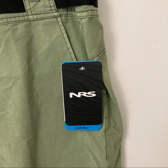 SOLD NRS Guide Wear Belted Olive Canyon Shorts Mens Size 36 - Picture 3 of 8